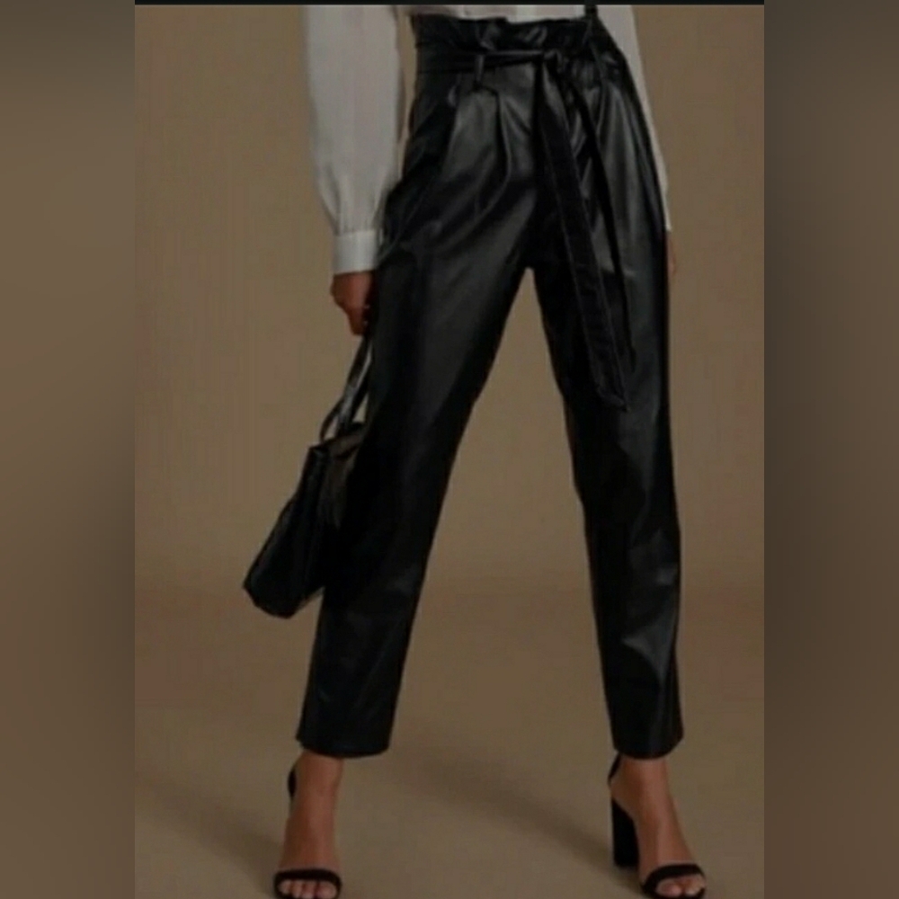 ♦️Abercrombie & Fitch Black High-Waisted Leather Vegan Pants